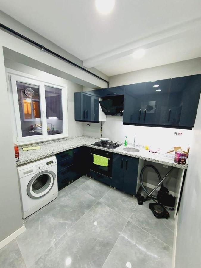 Molla Gurani, Softa Sinan Sk. No:3, Fatih/istanbul, Turkiye * İstanbul